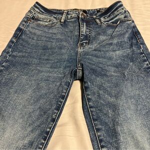 Judy Blue 7/28 stonewash jean